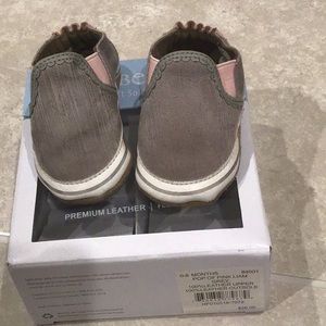 Robeez Soft Sole 0-6 months Girl Shoes